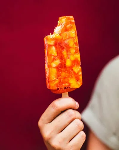 Paleta Fruta Piña con Chile LGM